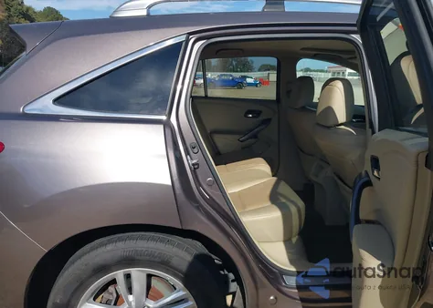 2013 Acura Rdx z USA, uszkodzony, nr VIN 5J8TB4H54DL019168